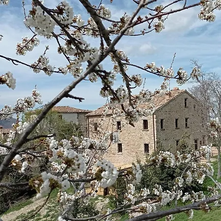 לינה וארוחת בוקר Ballallaluna 3*